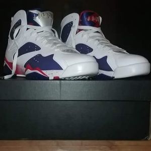 Meet your Posher, Evan